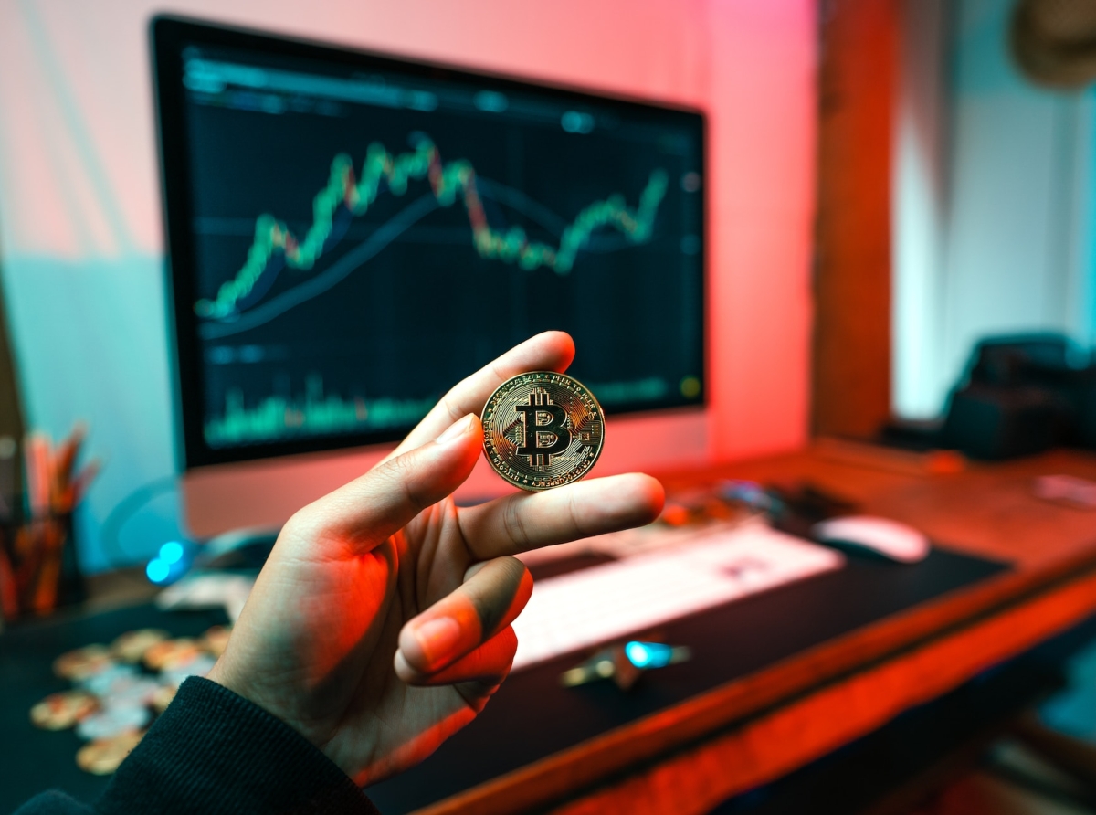 Mastering the Art of Buying Cryptocurrency: Minimizing Risks for Maximum Profits!