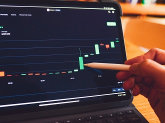 How to Calculate Position Size in Trading
