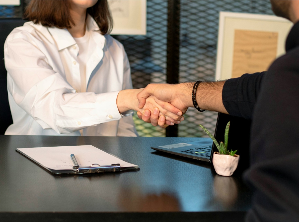 How Turnkey Brokerage Platforms Simplify the Launch of Financial Services