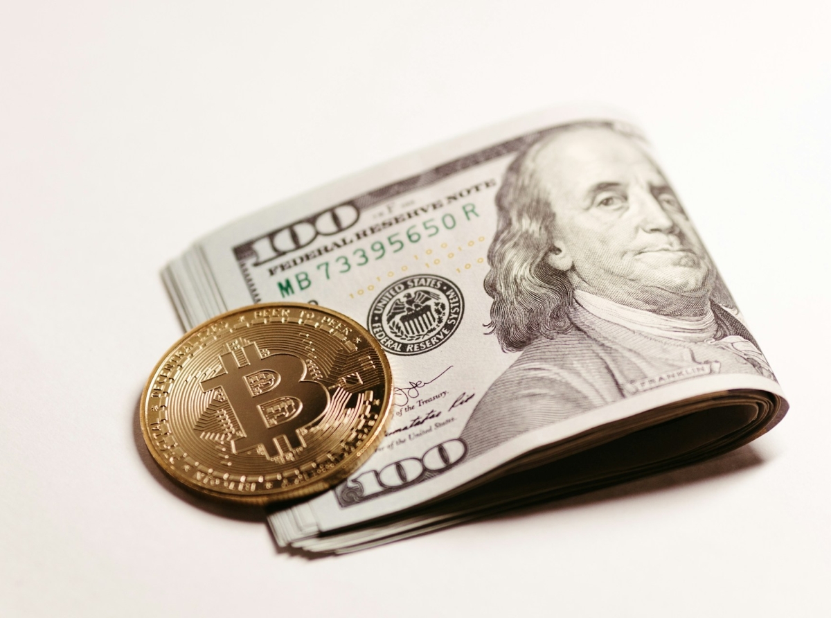 U.S. Department of Labor Lifts Restrictions on Cryptocurrencies in Retirement Savings