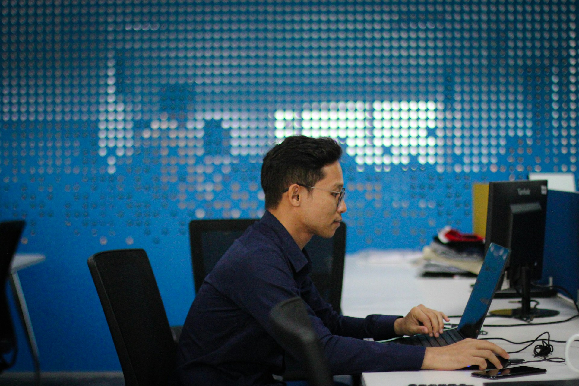 Chinese AI Startup DeepSeek Quietly Releases Updated R1 Model, Intensifying Competition with OpenAI Chinese AI Startup DeepSeek Quietly Releases Updated R1 Model, Intensifying Competition with OpenAI