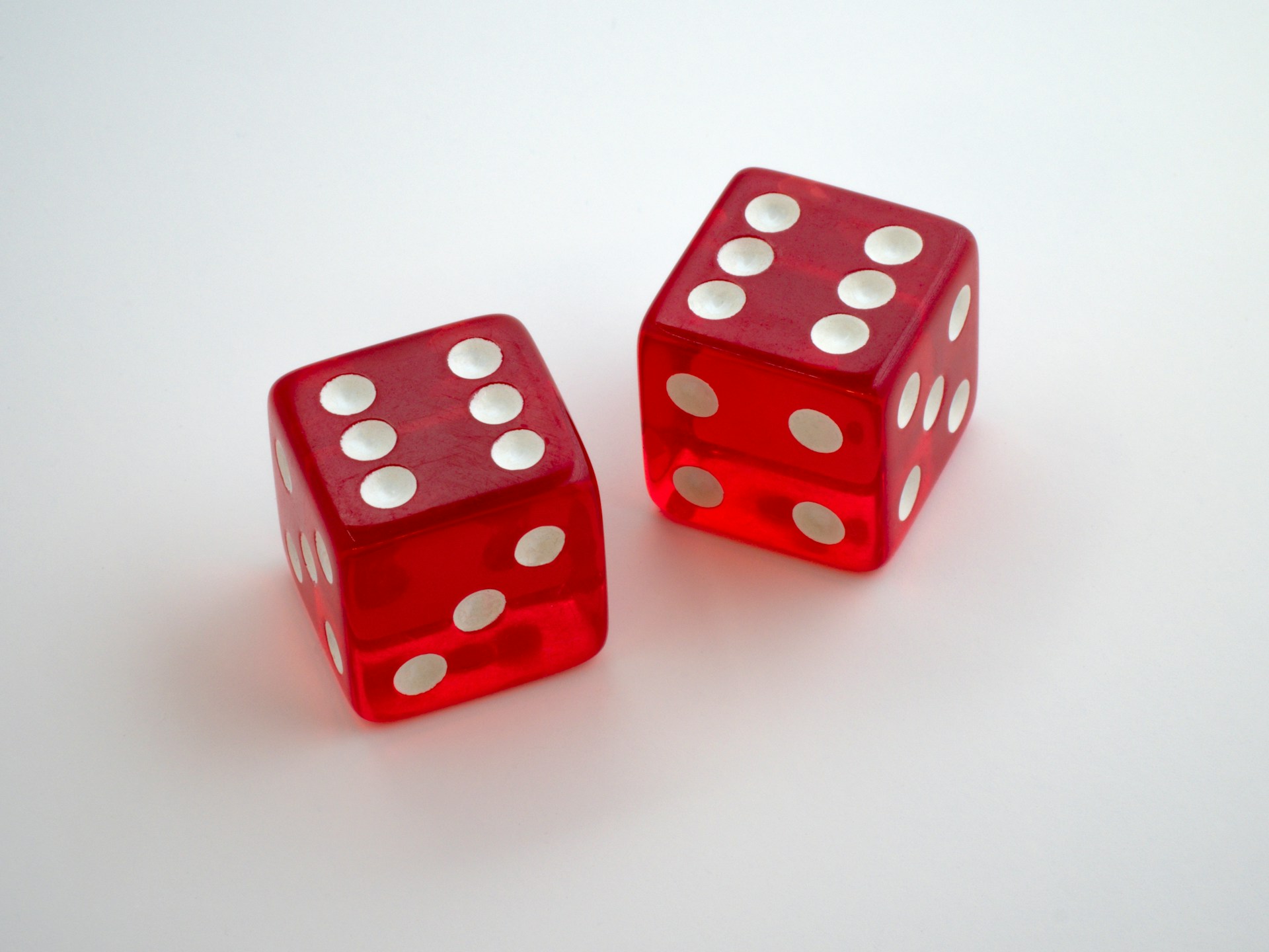 Advantages and Risks of Binary Options: Is It Worth Investing? Advantages and Risks of Binary Options: Is It Worth Investing?