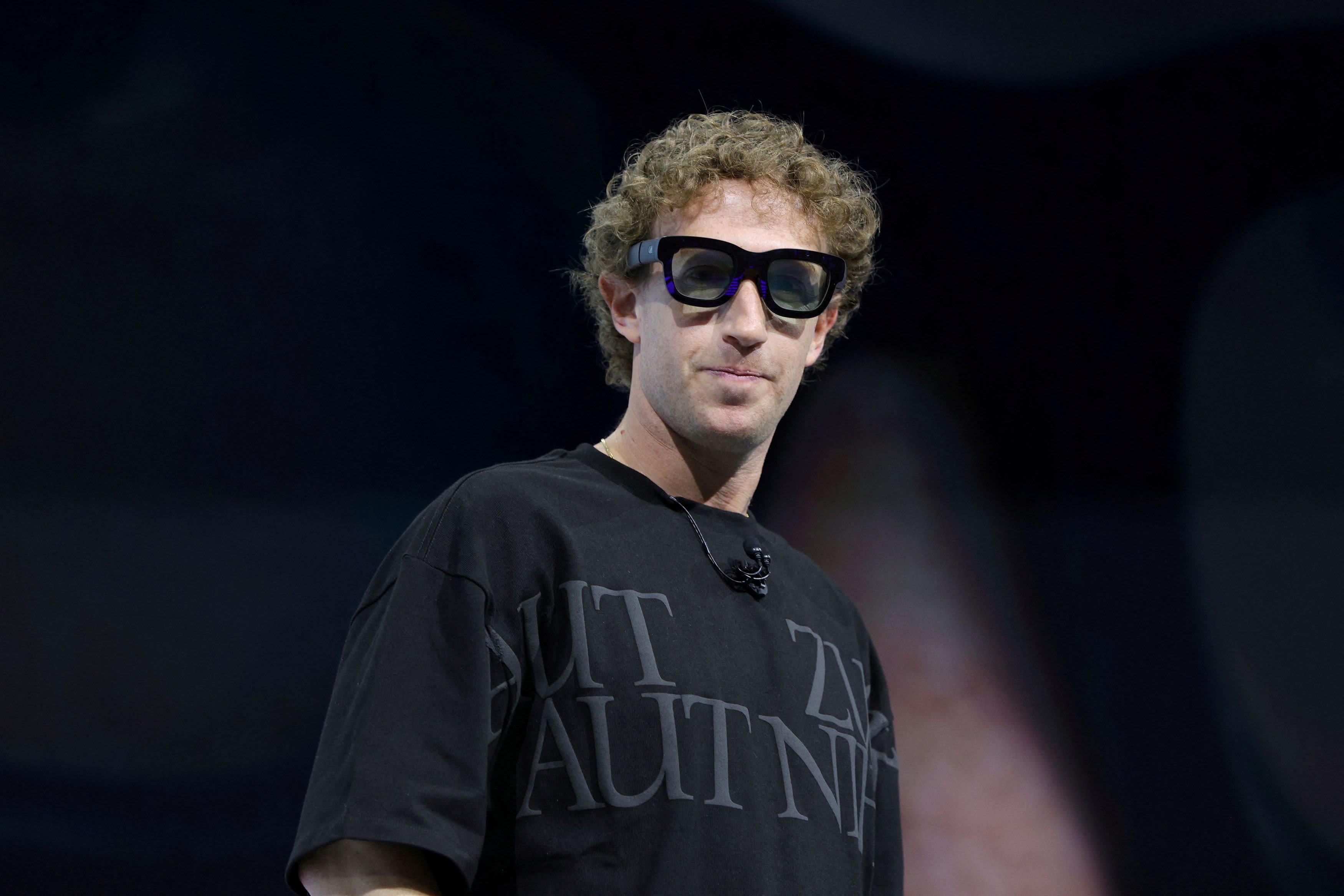Meta Expands Smart Glasses Portfolio with Oakley and Prada Collaborations, Strengthening Luxottica Partnership Meta Expands Smart Glasses Portfolio with Oakley and Prada Collaborations, Strengthening Luxottica Partnership