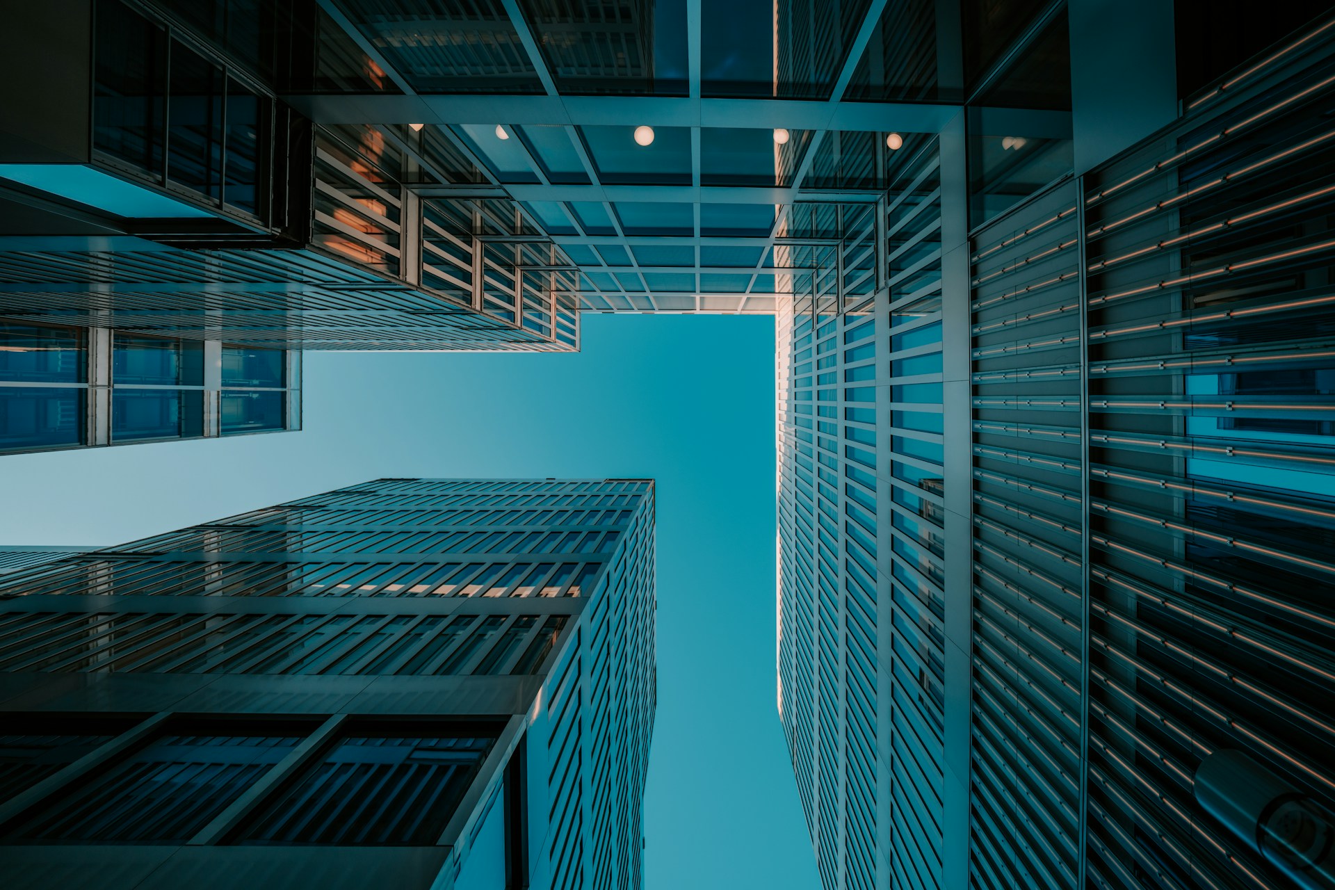 Prop Firm Software MT4/MT5: Technology Infrastructure That Powers Modern Trading Success