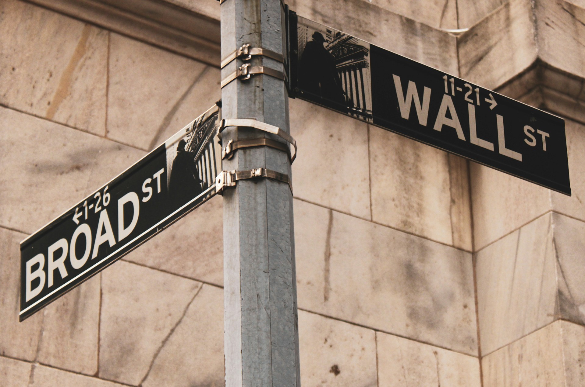 How to Build a Diversified Stock Portfolio