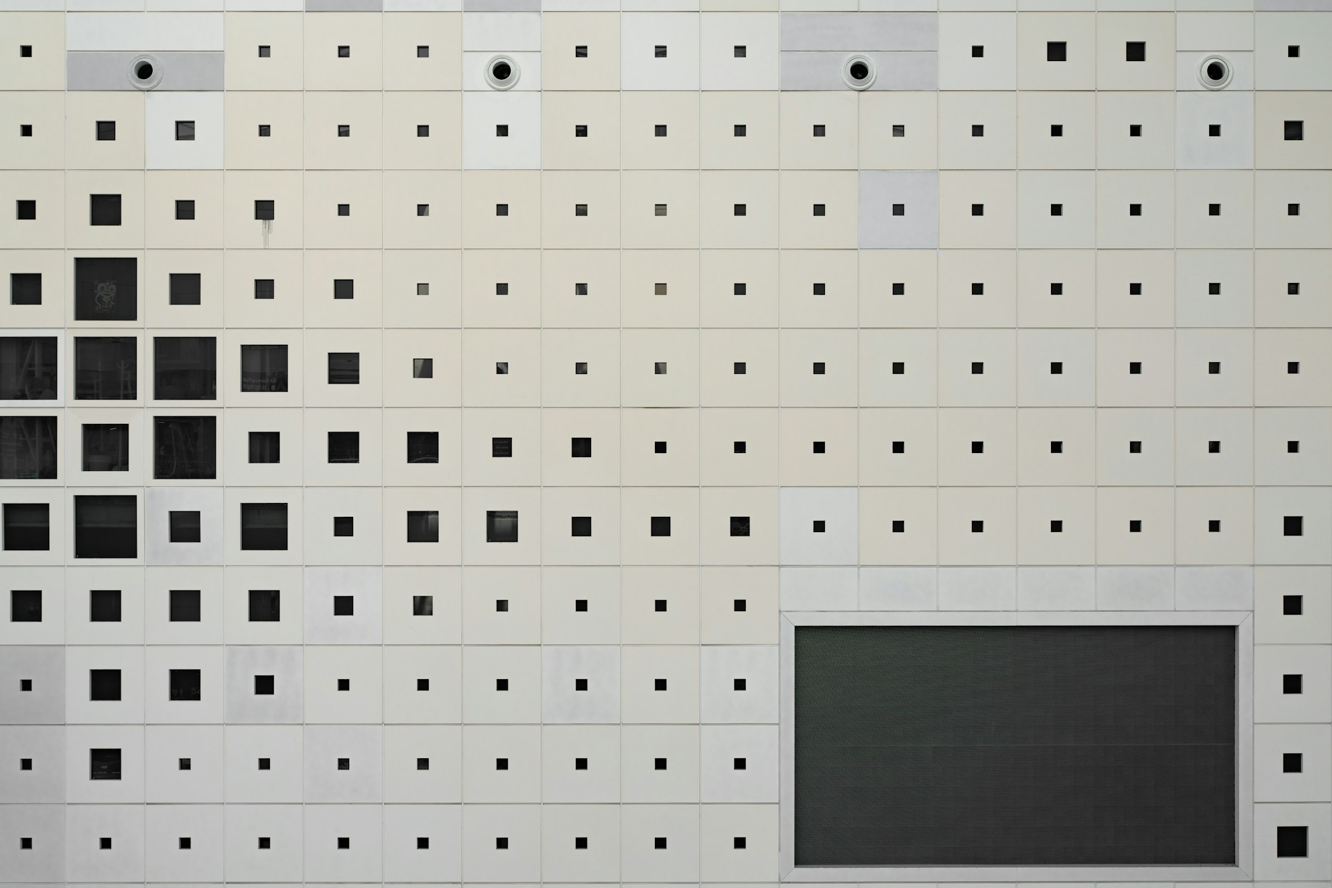 Binary Options as Art: How Psychology and Intuition Beat Algorithms Binary Options as Art: How Psychology and Intuition Beat Algorithms
