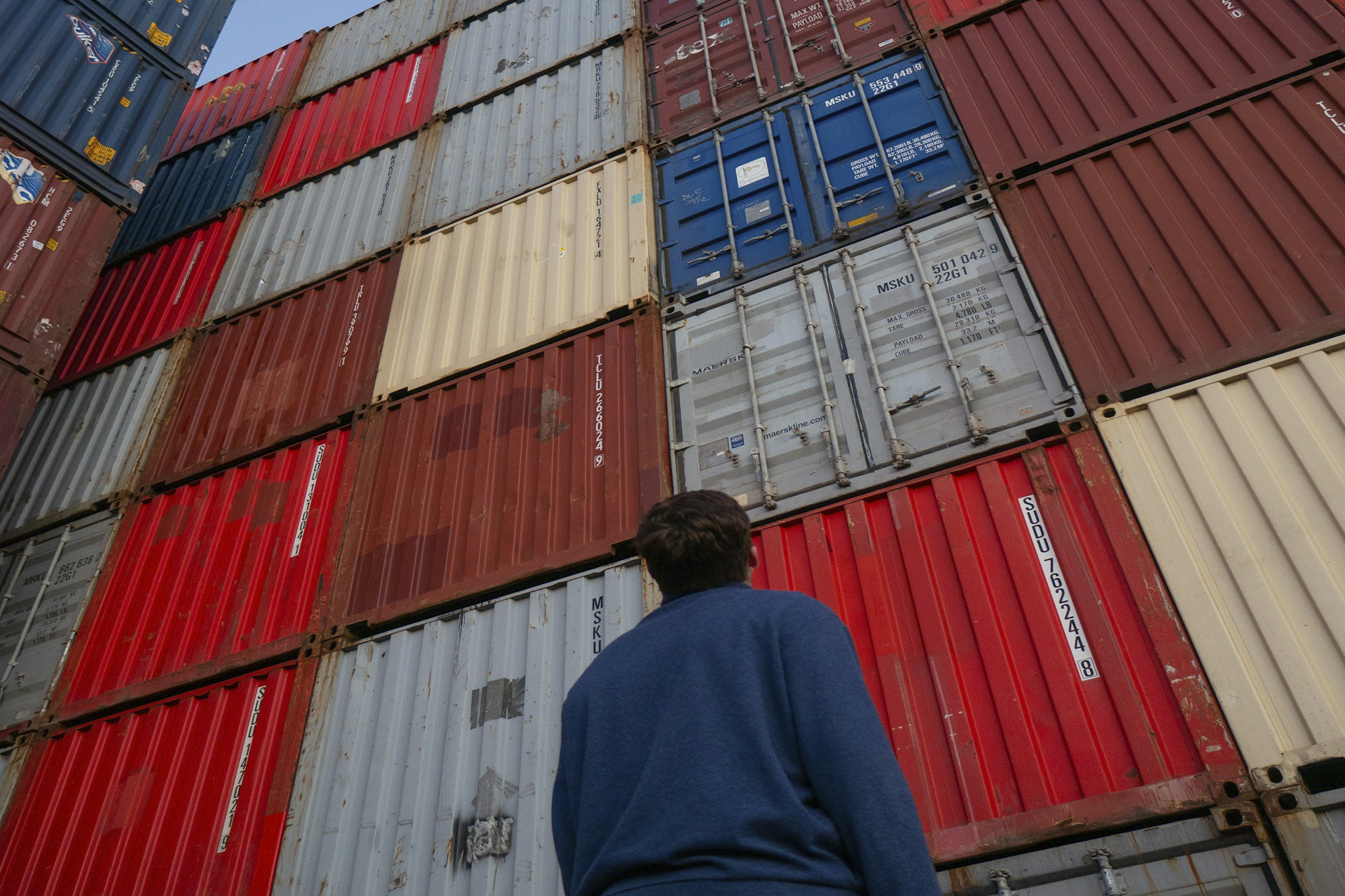 How to Trade in a Crisis: A Strategy for Survival and Growth in Volatile Markets