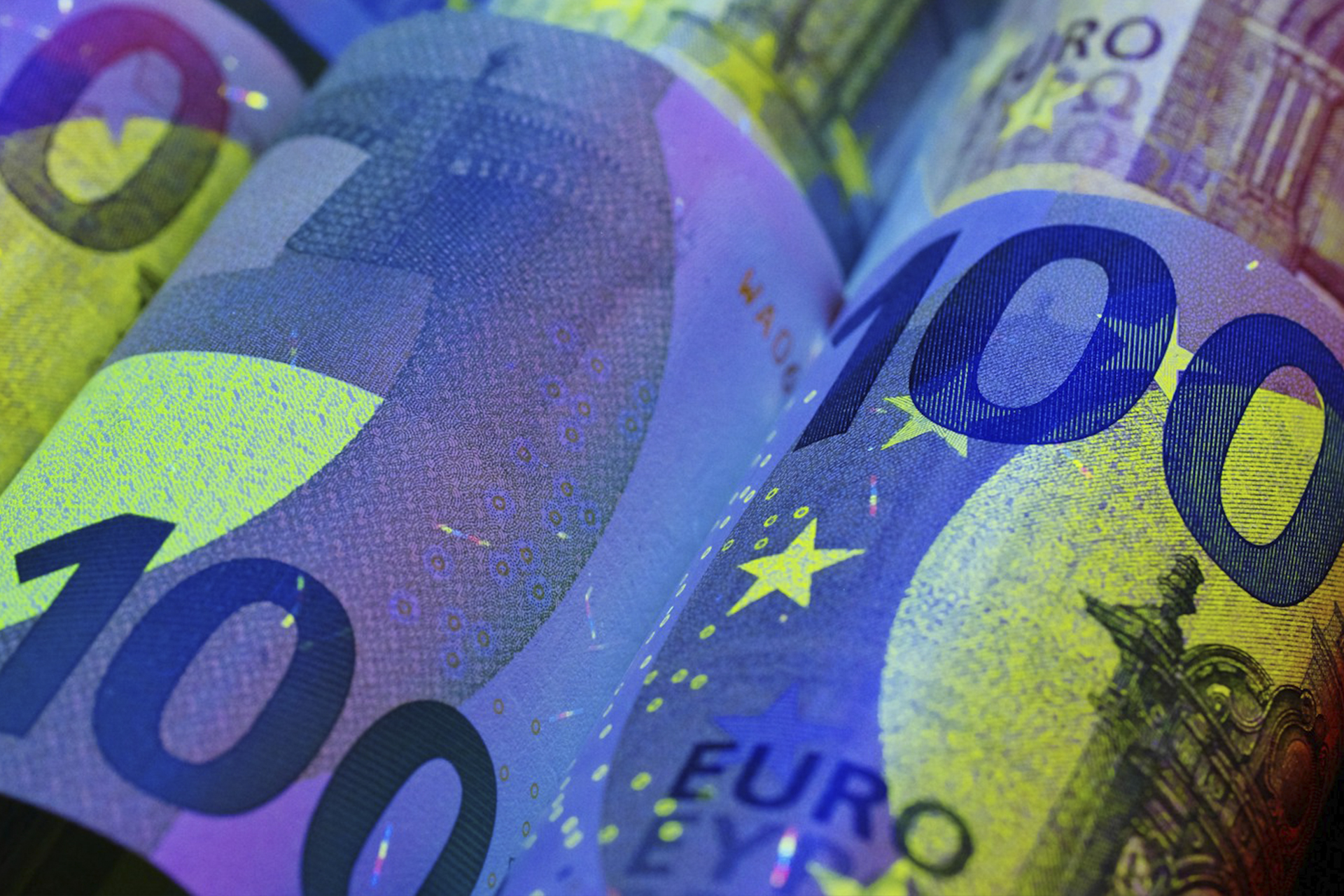 Principles of Trading Different Currency Pairs