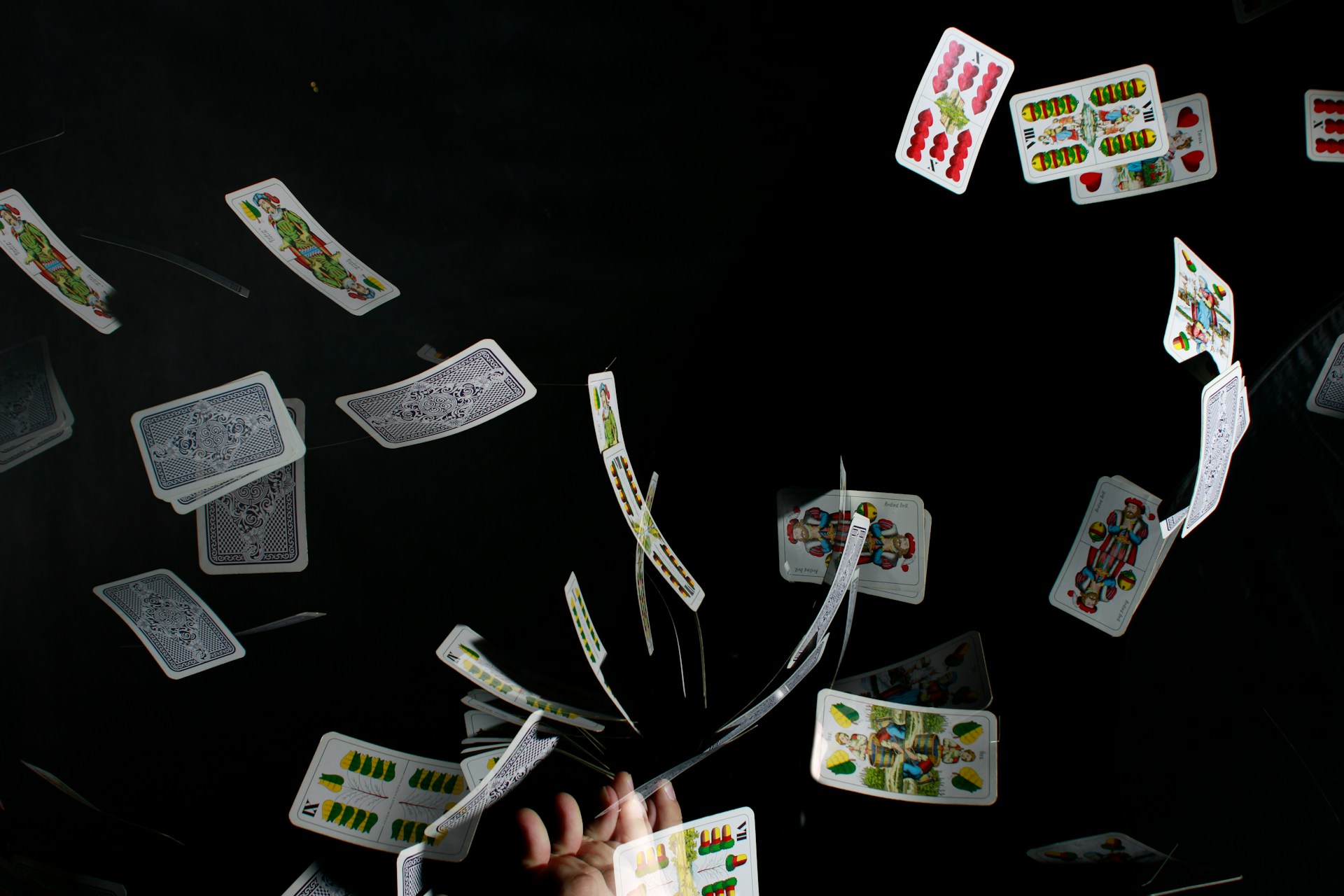 How Brain Scanning of Traders During Trading Shows Activation of Zones Linked to Gambling and Addiction