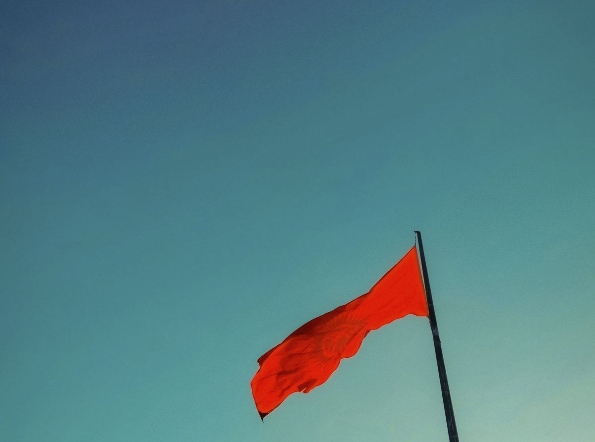 Signs Your Bank Client Has Been Compromised: Critical Red Flags for Traders