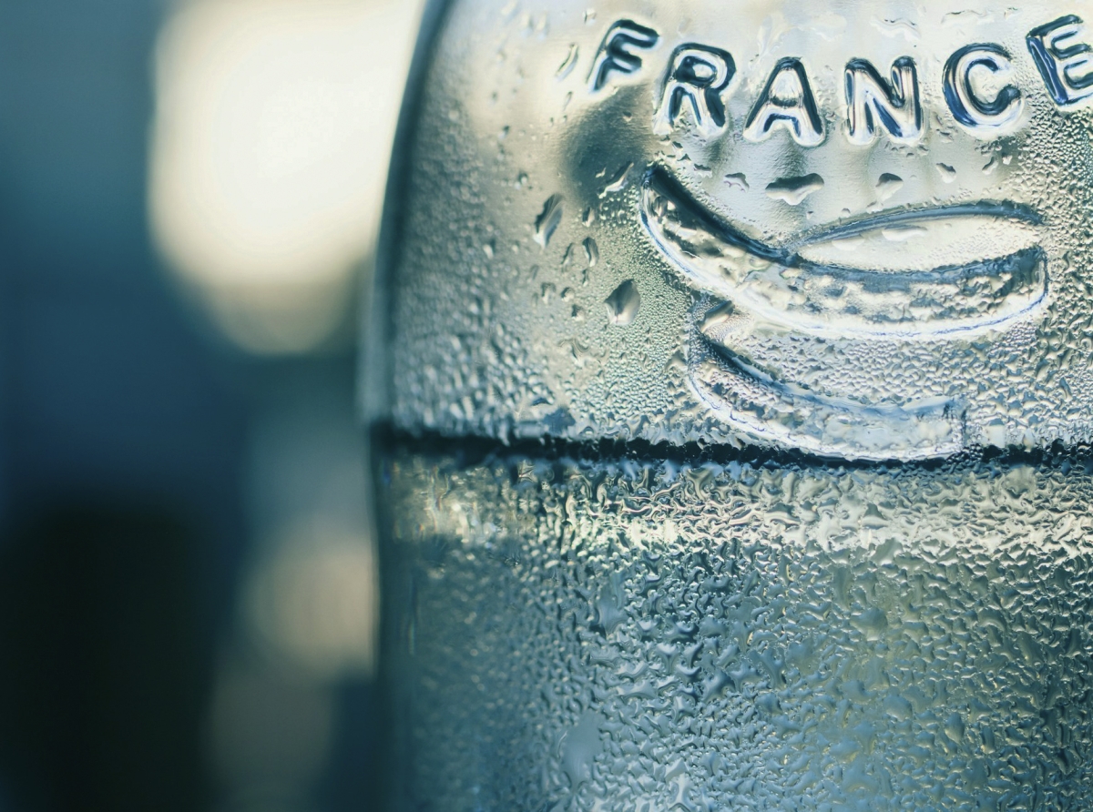 European Stocks Slide as Trump Threatens 200% Tariffs on French Beverages