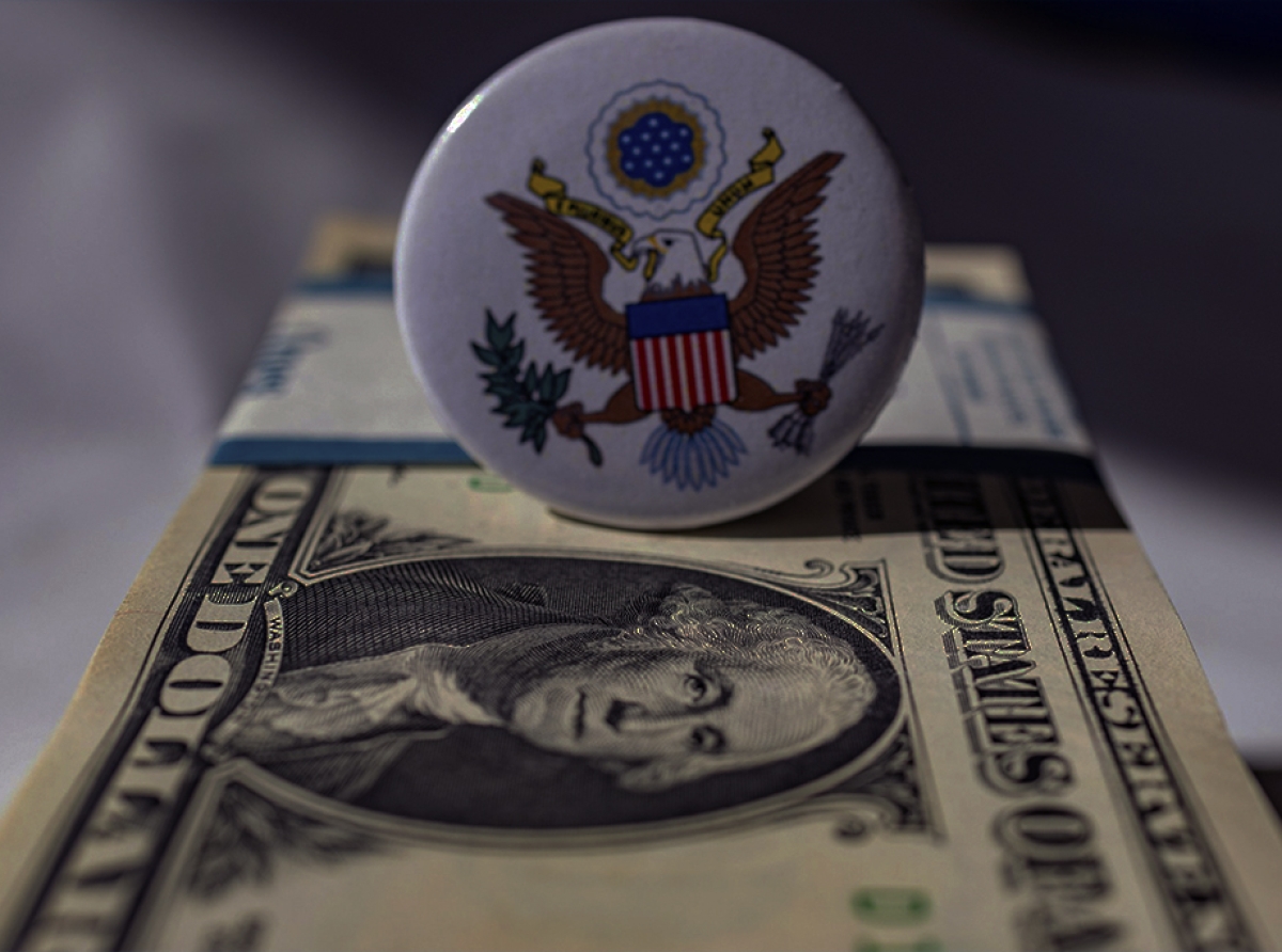 The U.S. Dollar May Continue to Fall: Why a Weaker Dollar Is a Double-Edged Sword for America Meta description