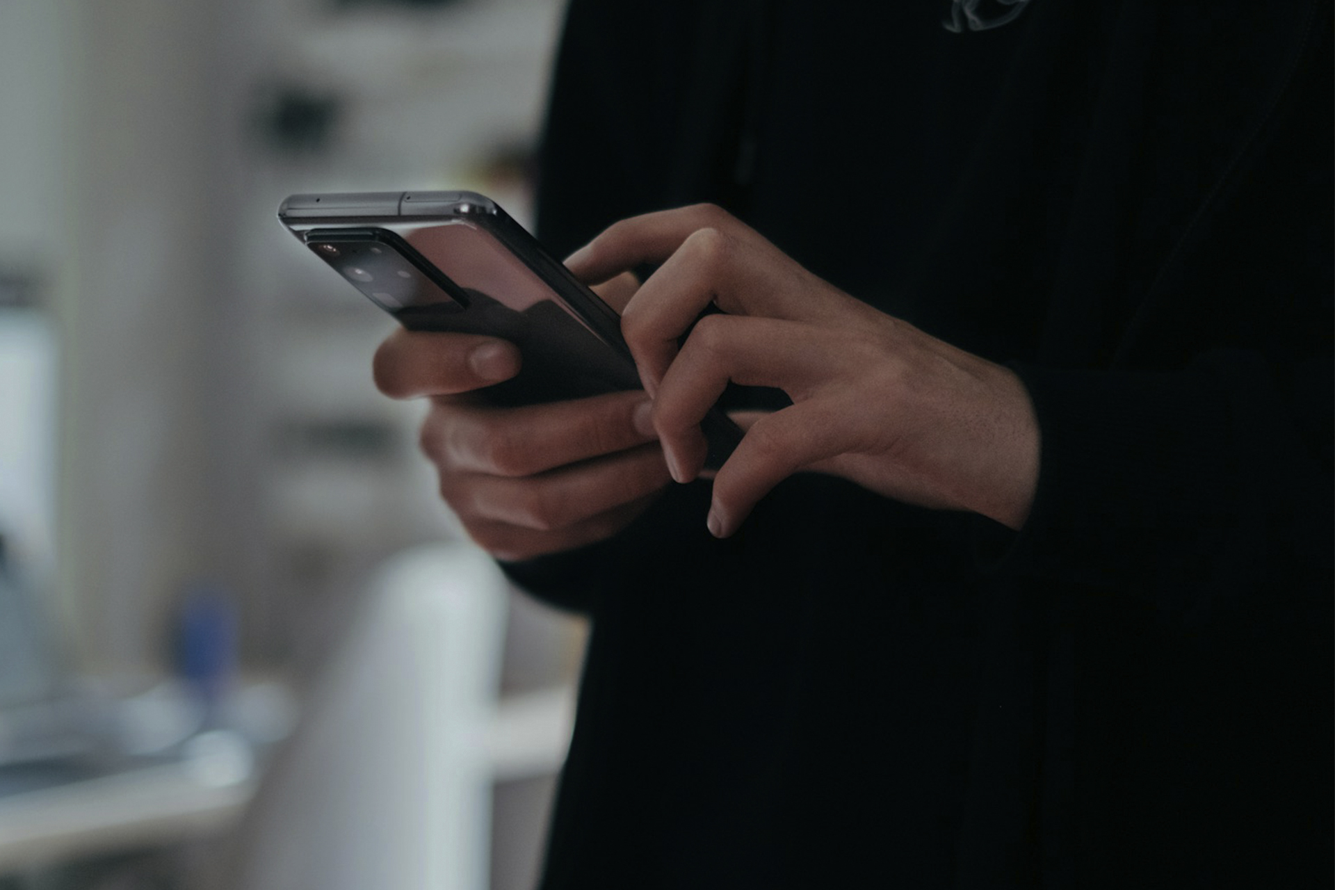 Managing Technological Fatigue: Professor-Backed Strategies for Healthy Smartphone Habits in 24/7 Markets