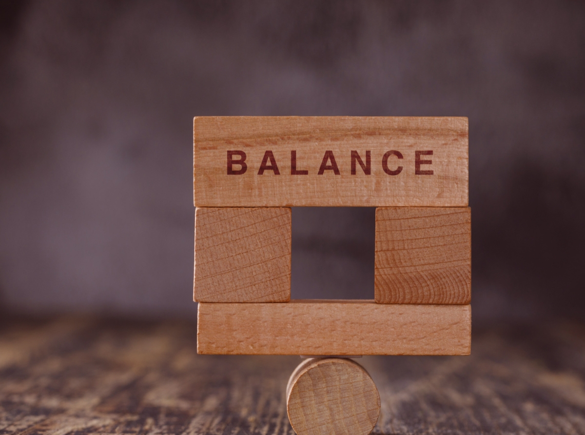 Trailing Drawdown in Prop Firms: Equity or Balance